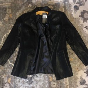Lioness black blazer